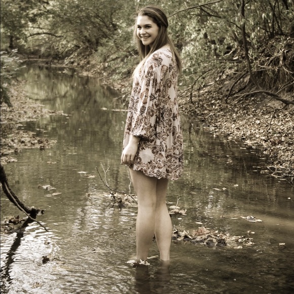 Meet your Posher, Taylor - Picture 5 of 5